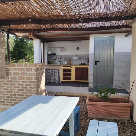 Villa Giulia B&B 卡斯特拉纳格罗泰 外观 照片