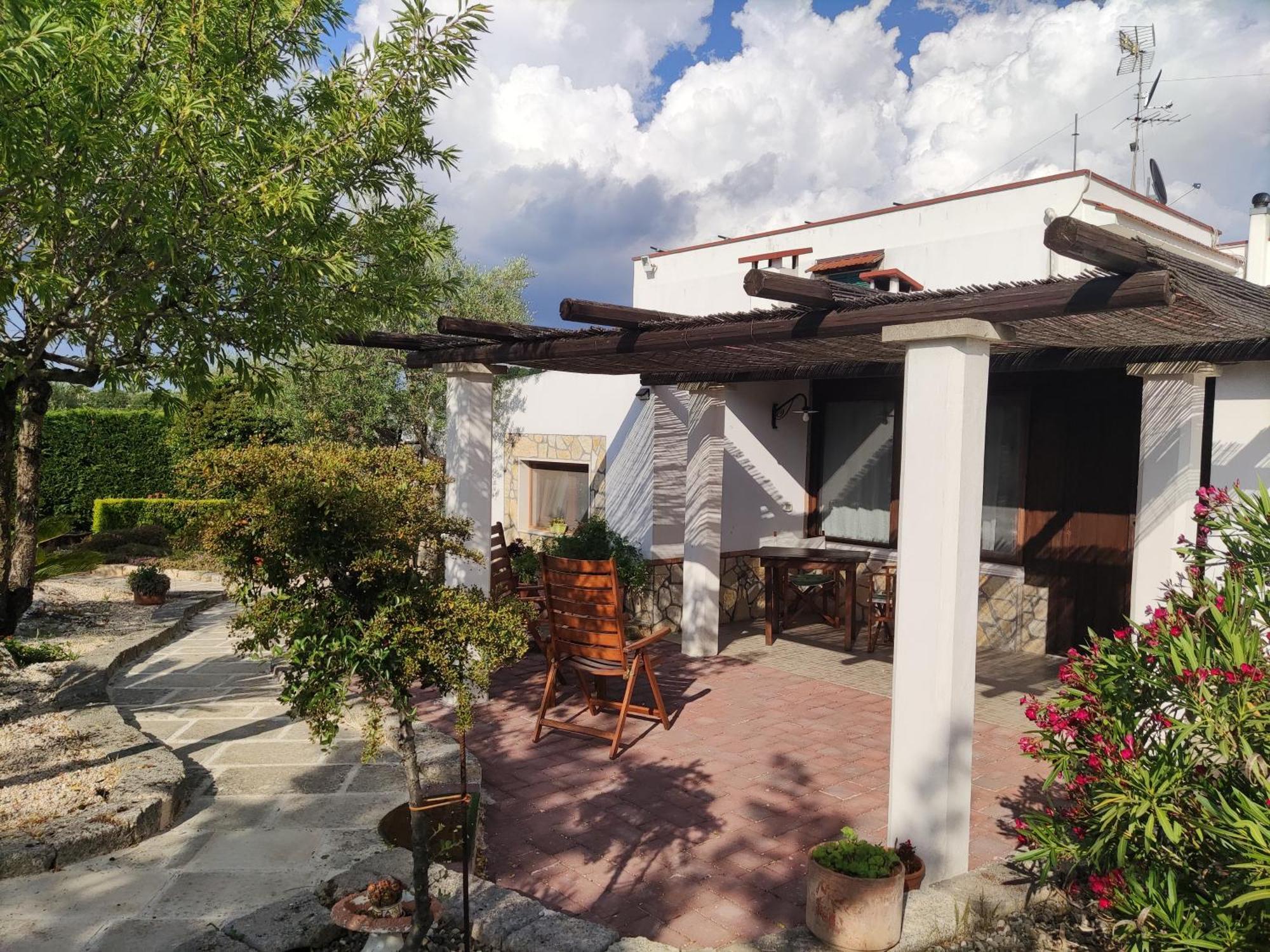 Villa Giulia B&B 卡斯特拉纳格罗泰 外观 照片